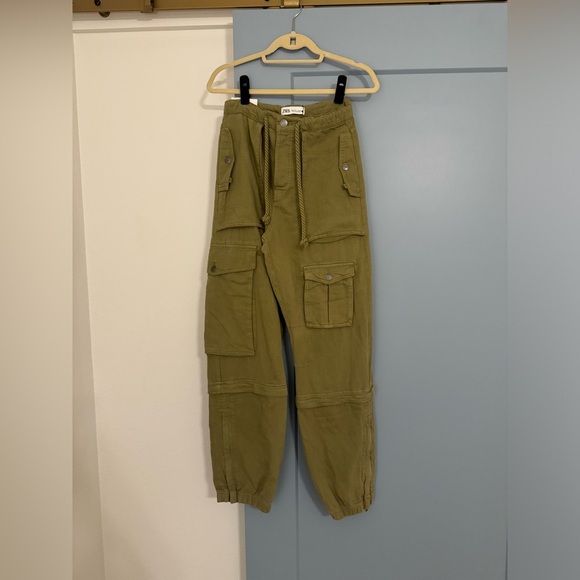 NWT Zara Women’s The Relaxed Daily Cargo Pant Green- US 4 - Picture 1 of 6
